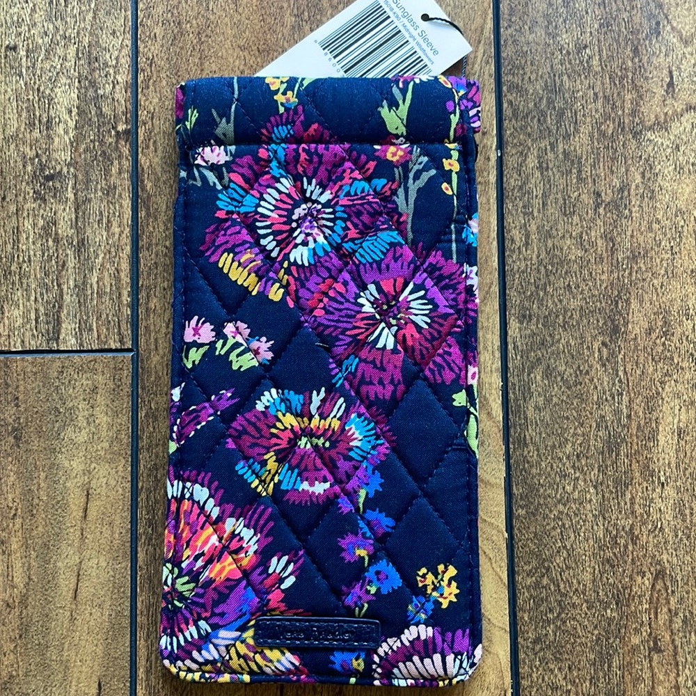 Vera Bradley Sunglasses Sleeve (Midnight Wildflowers)